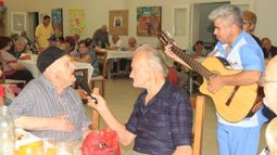 Homenaje, carnaval y cumpleaños para los abuelos sanjuaninos