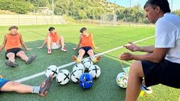 Rubén Ceballos y cómo se reinventó en Italia: volvió a calzarse los botines, dirige y busca exportar talentos sanjuaninos al Viejo Continente Rubén Ceballos y cómo se reinventó en Italia: volvió a calzarse los botines, dirige y busca exportar talentos sanjuaninos al Viejo Continente