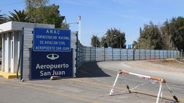 Aeropuerto: Las obras de remodelación siguen paradas y continúa el lío para estacionar