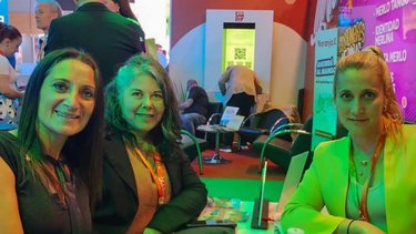 Fany Pernas, secretaria de Turismo de Iglesia, en una de las reuniones con gente de San Luis.