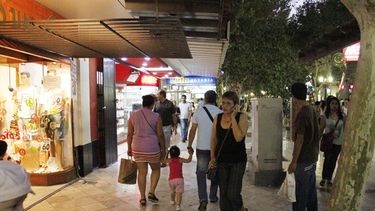 Domingo atípico en San Juan gracias a las compras por la Nochebuena y Navidad