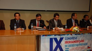 Sergio Uñac instó a juristas internacionales a construir una sociedad más igualitaria