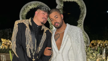 Un influencer y su novio fueron detenidos y los acusan de explotación infantil