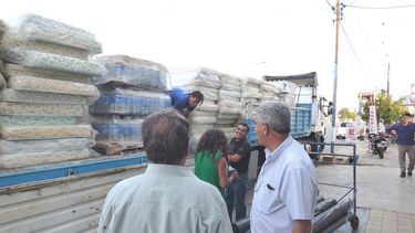 Mirá la salida de los camiones solidarios al Litoral