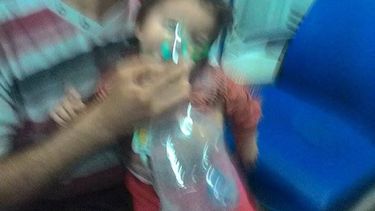 Trasladaron en ambulancia a su hijo convulsionando sin médicos