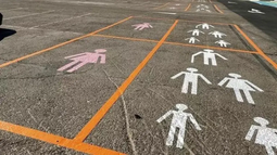Polémica y rechazo en España por la aparición de estacionamientos exclusivo para mujeres