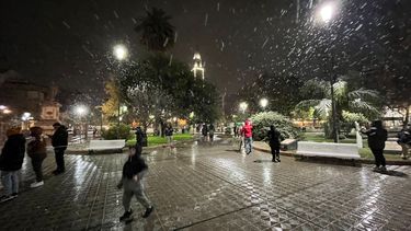 ¡San Juan se tiñó de blanco! La nieve llegó a varios rincones de la provincia, tras 14 años de espera