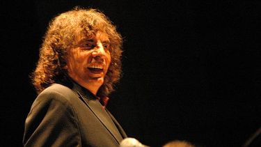 Hoy llega Alejandro Dolina a Rawson