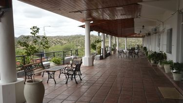 El Paraje Difunta Correa y su hotel, en vacaciones de verano.