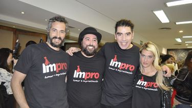 IMPRO sopló cinco velitas a puro humor