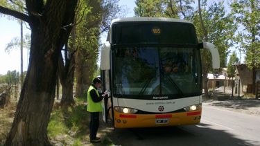 Controlan la velocidad de los vehículos que viajan a proyectos mineros