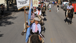 Rivadavia culmina las celebraciones por su aniversario con una gran cabalgata infantil
