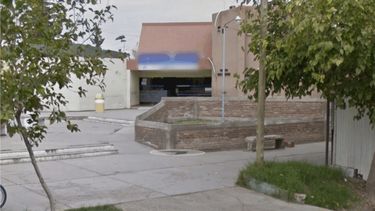 Salud analiza si sanciona al médico que se enfrentó a las piñas con un familiar de un paciente