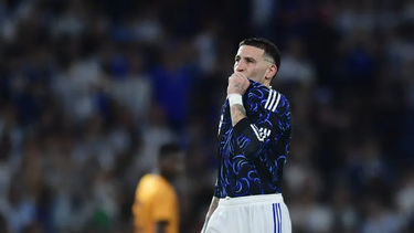 otamendi tuvo su noche sonada y se despidio a lo grande ante el publico argentino otamendi tuvo su noche sonada y se despidio a lo grande ante el publico argentino