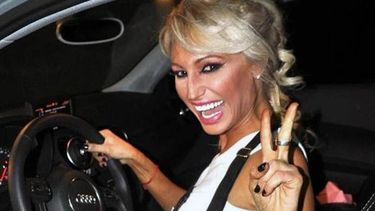 Vicky Xipolitakis será la madrina de la Fiesta Nacional Gay del Sol 2017