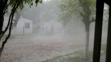 Dos rutas intransitables por la tormenta