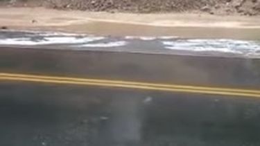 Impresionante video de un derrumbe por la lluvia en Ullum