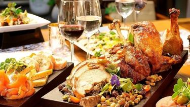 Un lujo: ¿cuánto costará la cena de Navidad este año en San Juan?