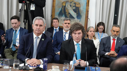 Javier Milei, presidente de Argentina, y el canciller Pablo Quirno, en la última reunión del Mercosur