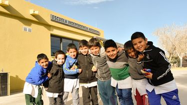 Otra escuela nueva terminada y van...