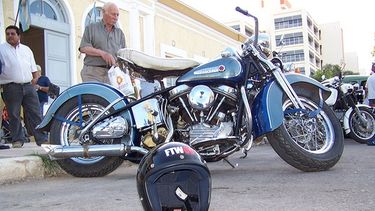 Más de 100 motos antiguas llegan a San Juan