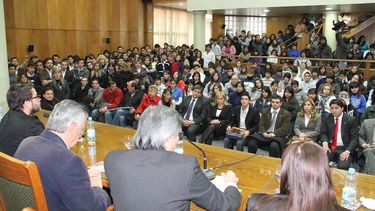Unos 3000 jovenes se beneficiarán con pasajes y fotocopias gratis