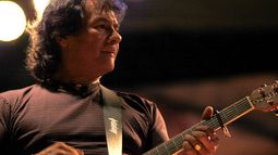 Víctor Heredia desembarca en 9 de Julio por el Centenario