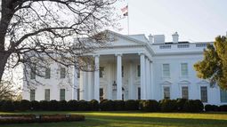 La Casa Blanca tuvo que ser evacuada por la aparición de una sustancia blanca.