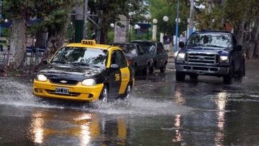 ASí llegaba la tormenta de lluvia y granizo a Mendoza