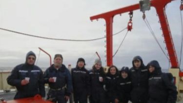 Estudiantes de la UNSJ tomaron muestras de la plataforma submarina