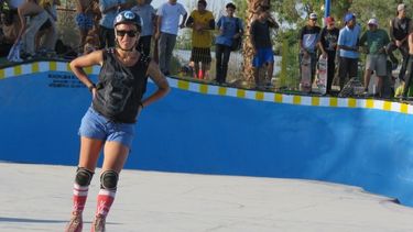Las chicas coparon todas las miradas en el nuevo skatepark