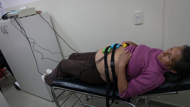 Centros de salud: Generan dinero por atender gente