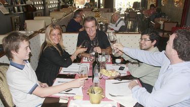 Laplace, de almuerzo en un conocido restó