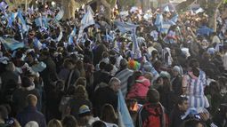 Banderazo y caravana sanjuanina por la histórica final