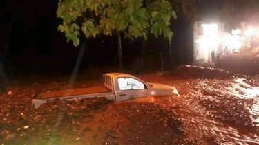 Desesperantes imágenes del terrible temporal que azotó a Calingasta