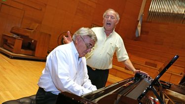 Un lujo: con García Gómez y la voz de Zaguirre estrenaron el piano del Auditorio