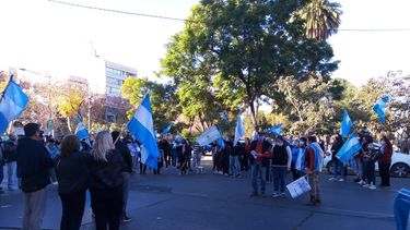 Marcha #9J: un grupo de sanjuaninos marchó contra las políticas del Gobierno nacional