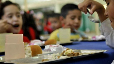 Ante la falta de envíos de Nación, San Juan afronta el pago completo de la copa de leche y los comedores en las escuelas.