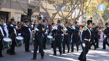 En este feriado, prendete al tradicional desfile por el Día de la Patria