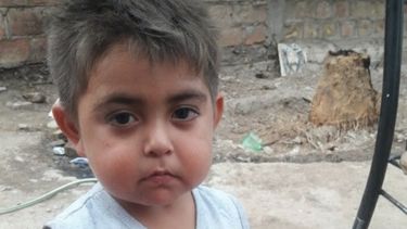 Niño de 5 años necesita un trasplante de hígado: su hermana murió por la misma enfermedad