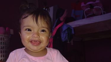 La séptima hija mujer de una sanjuanina aún espera que el presidente la reconozca como ahijada