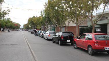 Afirman que llega un 10% menos de nafta y responsabilizan a las petroleras y al Estado