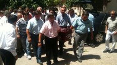 Familia, amigos y colegas despidieron los restos de Dante Gómez