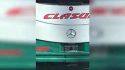 En San Juan: un mensaje viral denuncia que un colectivo se habría fugado tras chocar