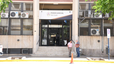 El líder de los empleados judiciales le responde a De Sanctis: Ni en marzo ni en abril nos recibieron