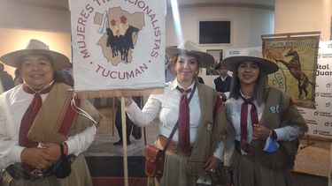 Con homenaje a los caídos en Malvinas, la Gala Gaucha brilló en el Municipal