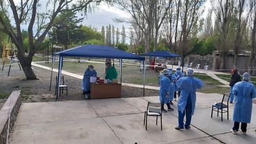 Importante operativo en una zona de Iglesia en busca de casos de coronavirus
