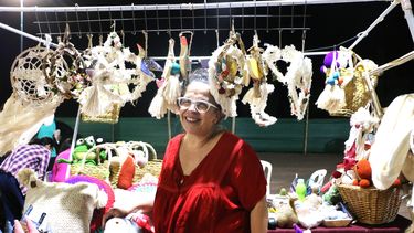 Es de Rivadavia, hace 24 años se instaló en Calingasta y vive entre las pasiones de enseñar y tejer