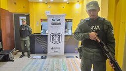 Allanaron un local vinculado a Western Union y Pago Fácil por una causa cambiaria Allanaron un local vinculado a Western Union y Pago Fácil por una causa cambiaria