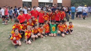 Todos los pibes del torneo Amistad